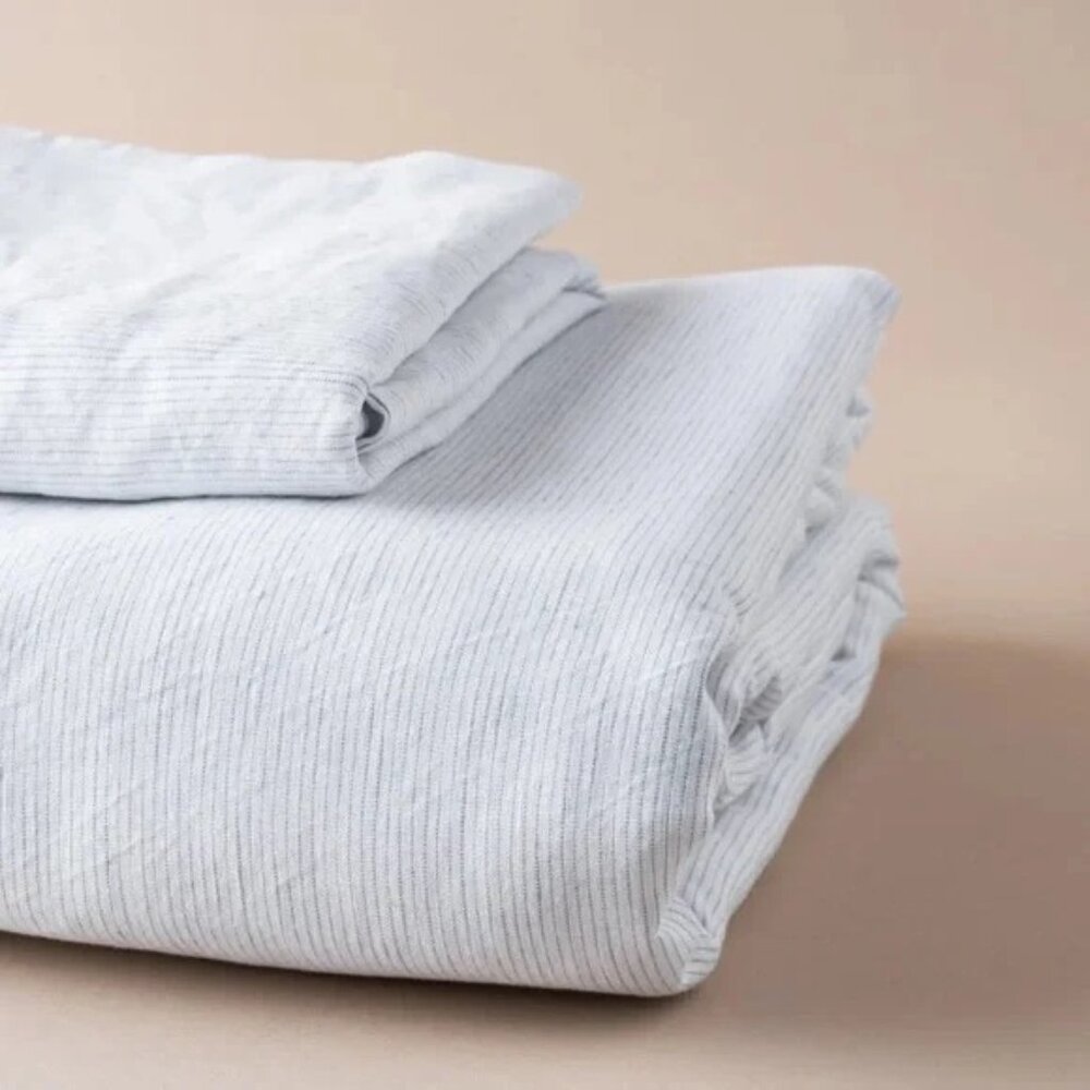 Magnolia, White Stripe Linen Cotton, Duvet Cover, Full/Queen (NWT)